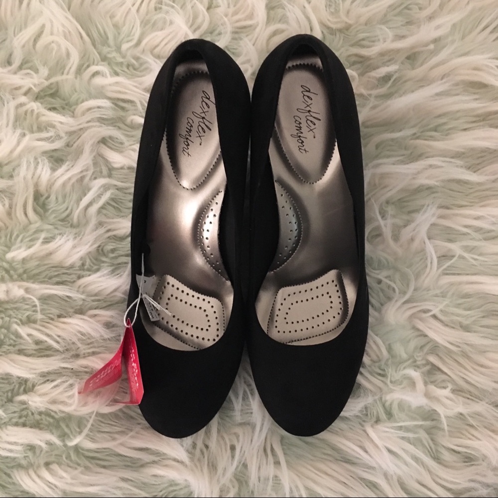 NWT Women's Karlie Wedge